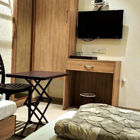 Hotel Ramniwas Jalgaon Exterior photo